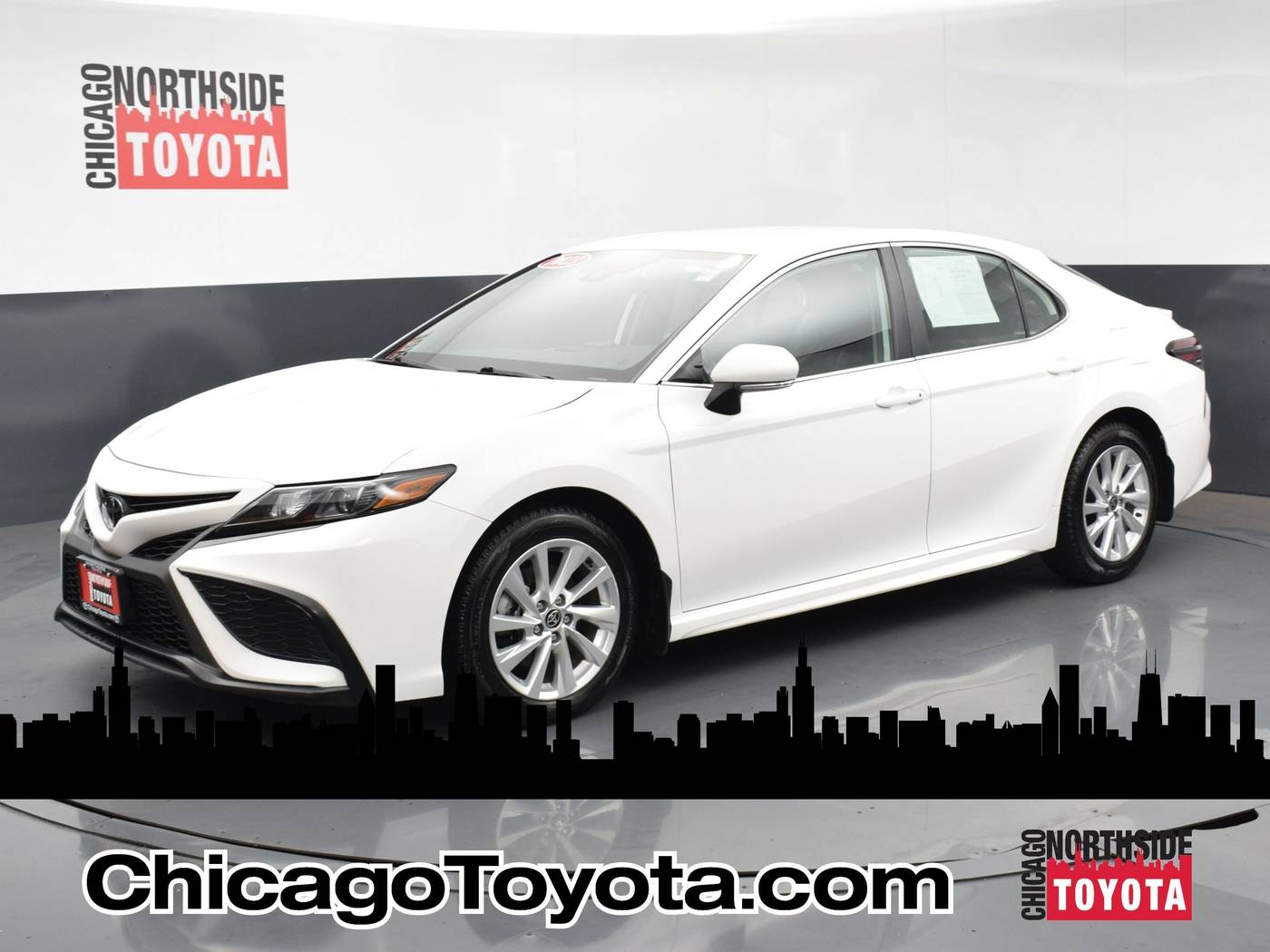 2023 Toyota Camry SE — Sedan — 40,530 mi — Chicago, IL