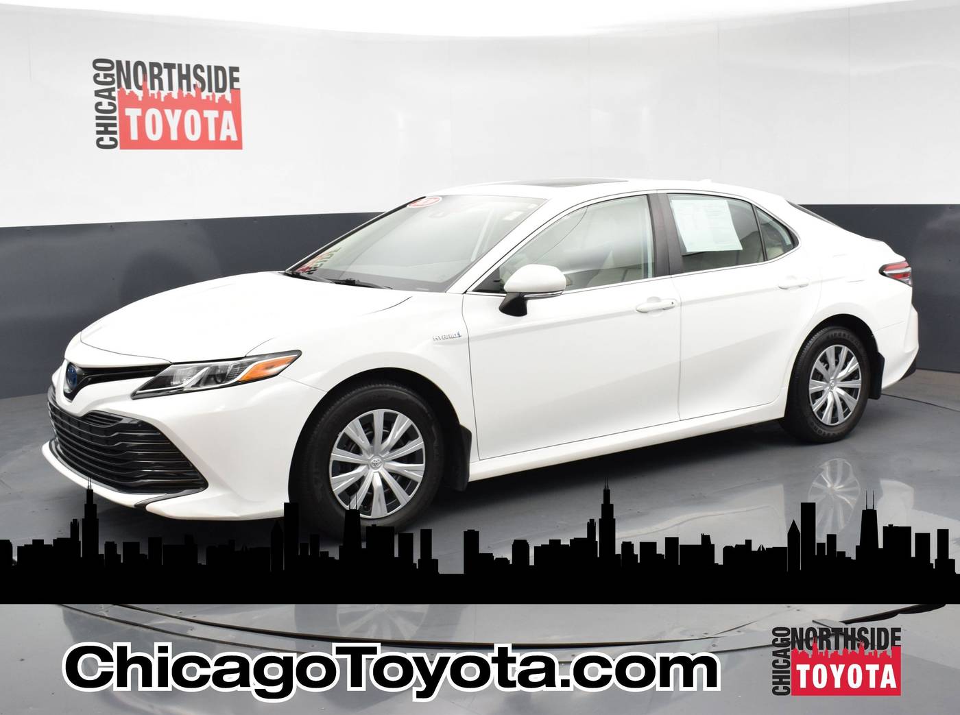2020 Toyota Camry Hybrid LE — Sedan — 31,586 mi — Chicago, IL