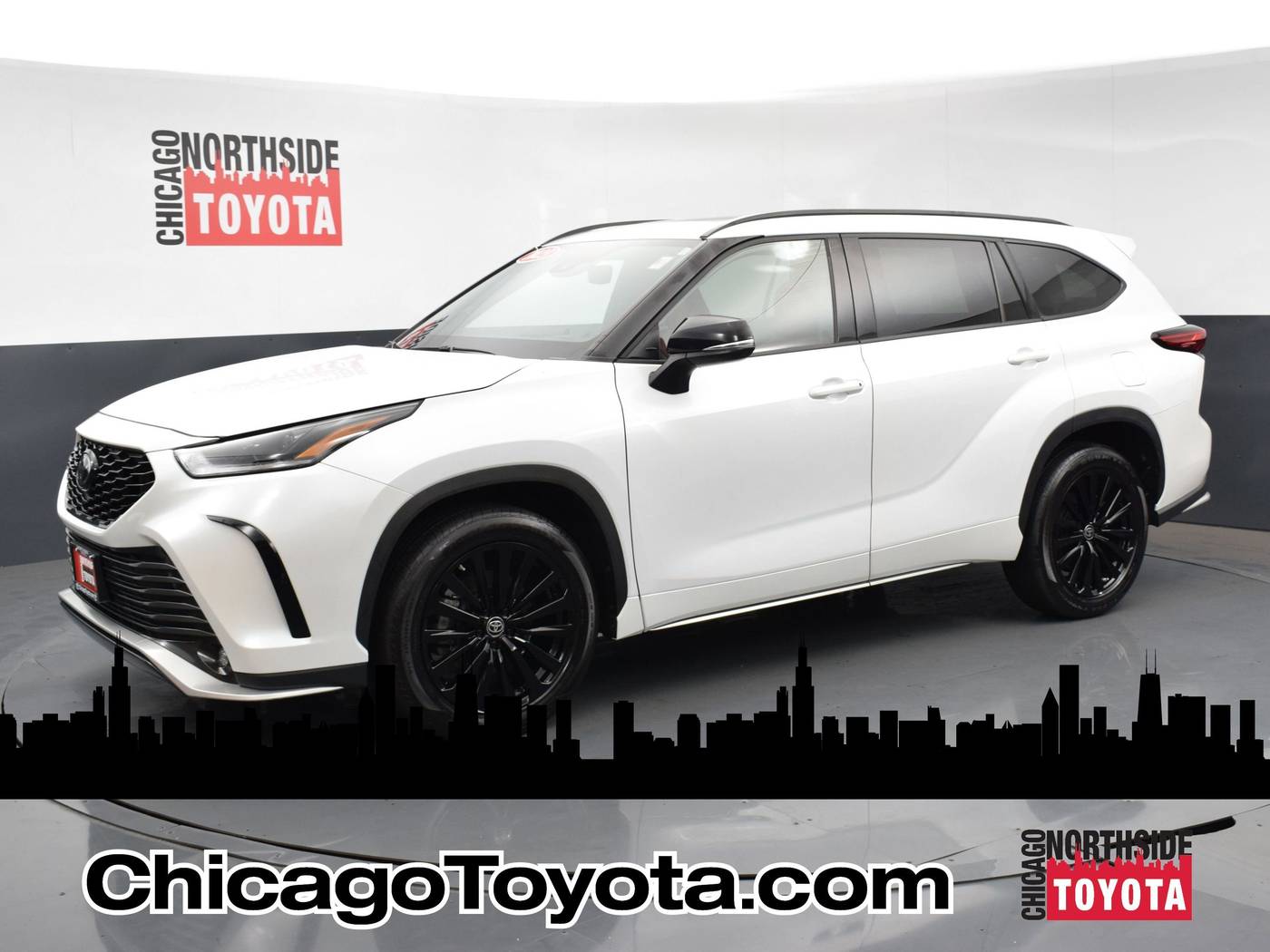 2023 Toyota Highlander L — SUV — 23,235 mi — Chicago, IL