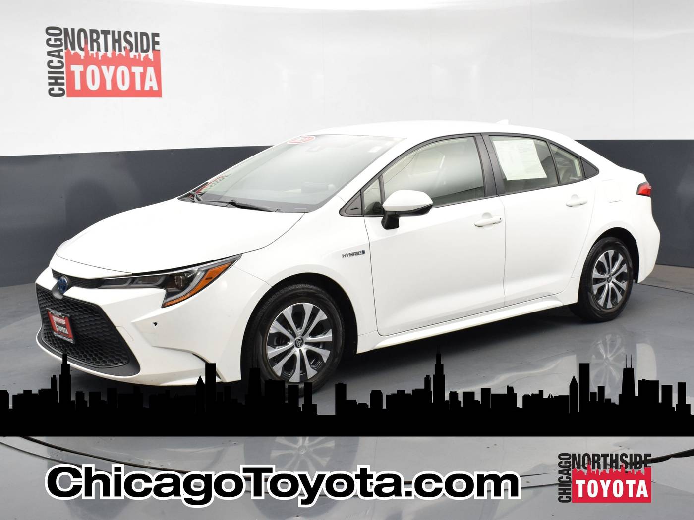 2021 Toyota Corolla Hybrid LE — Sedan — 30,165 mi — Chicago, IL