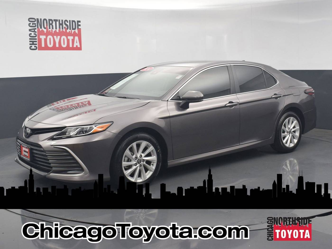 2024 Toyota Camry LE — Sedan — 28,338 mi — Chicago, IL