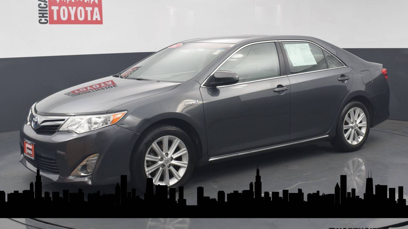 2012 Toyota Camry Hybrid XLE — Sedan — 92,643 mi — Chicago, IL