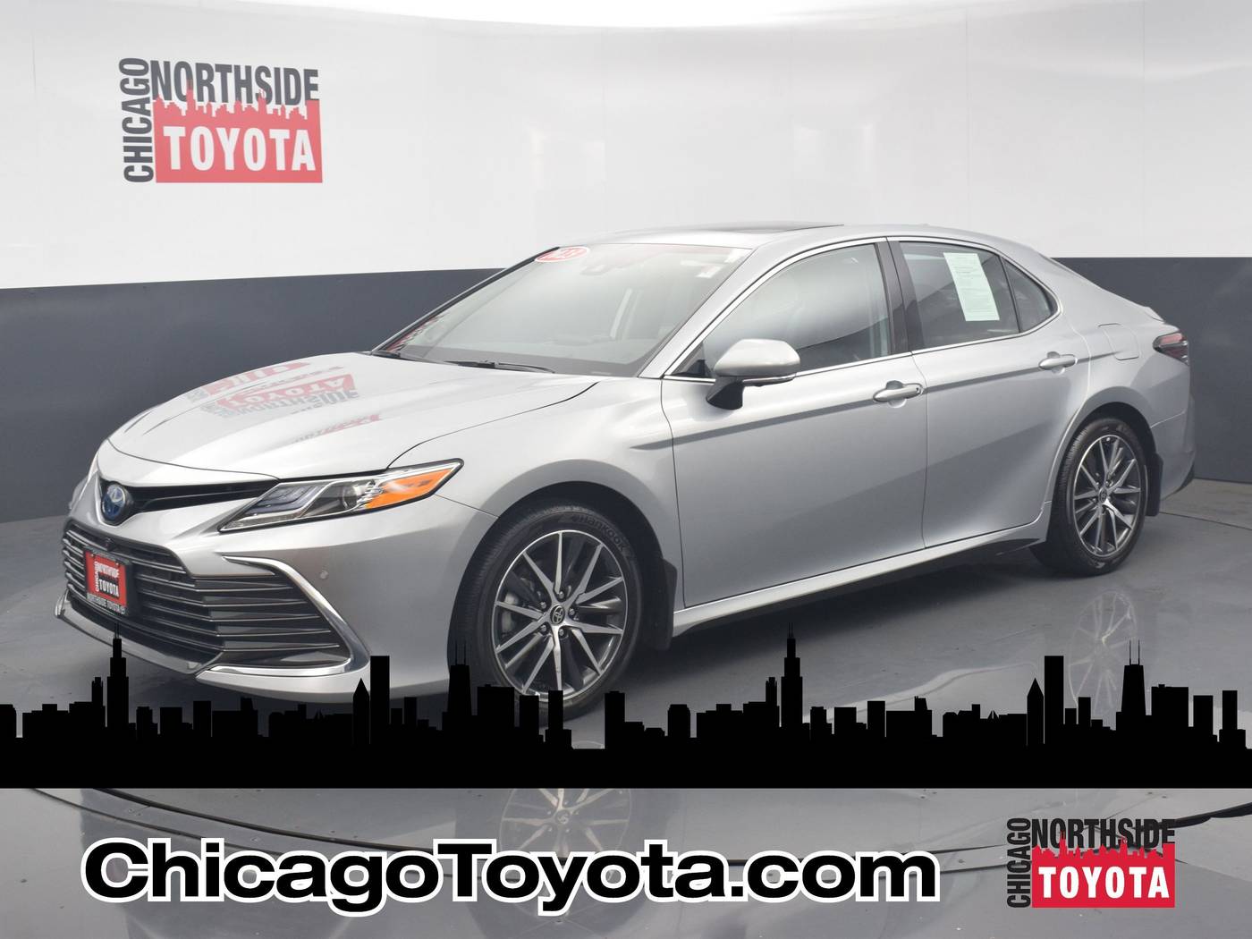 2023 Toyota Camry Hybrid XLE — Sedan — 6,054 mi — Chicago, IL