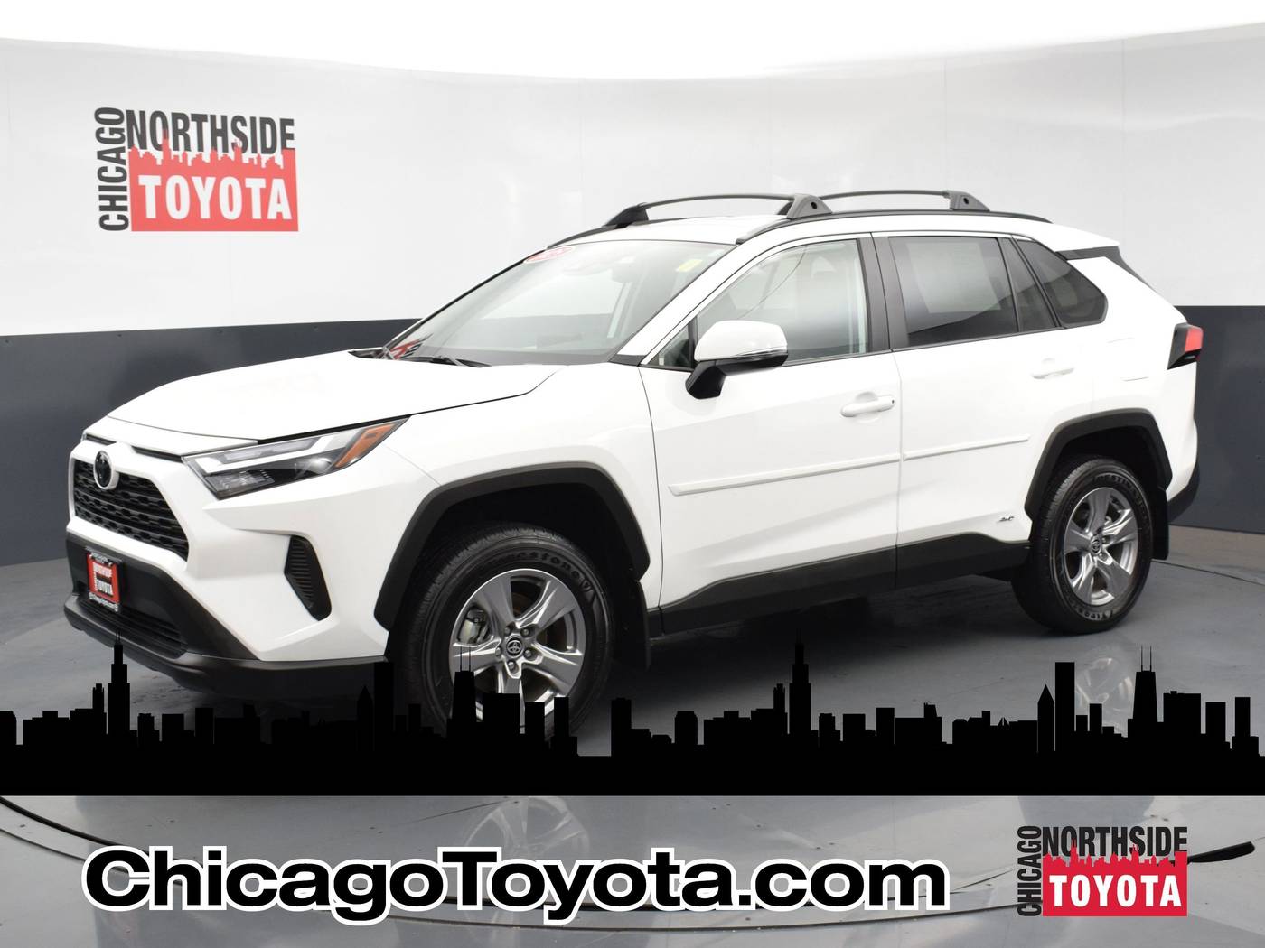 2025 Toyota RAV4 Hybrid XLE — SUV — 12,995 mi — Chicago, IL