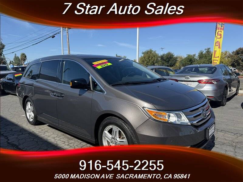 2013 Honda Odyssey Touring — Minivan — 104,039 mi — Sacramento, CA