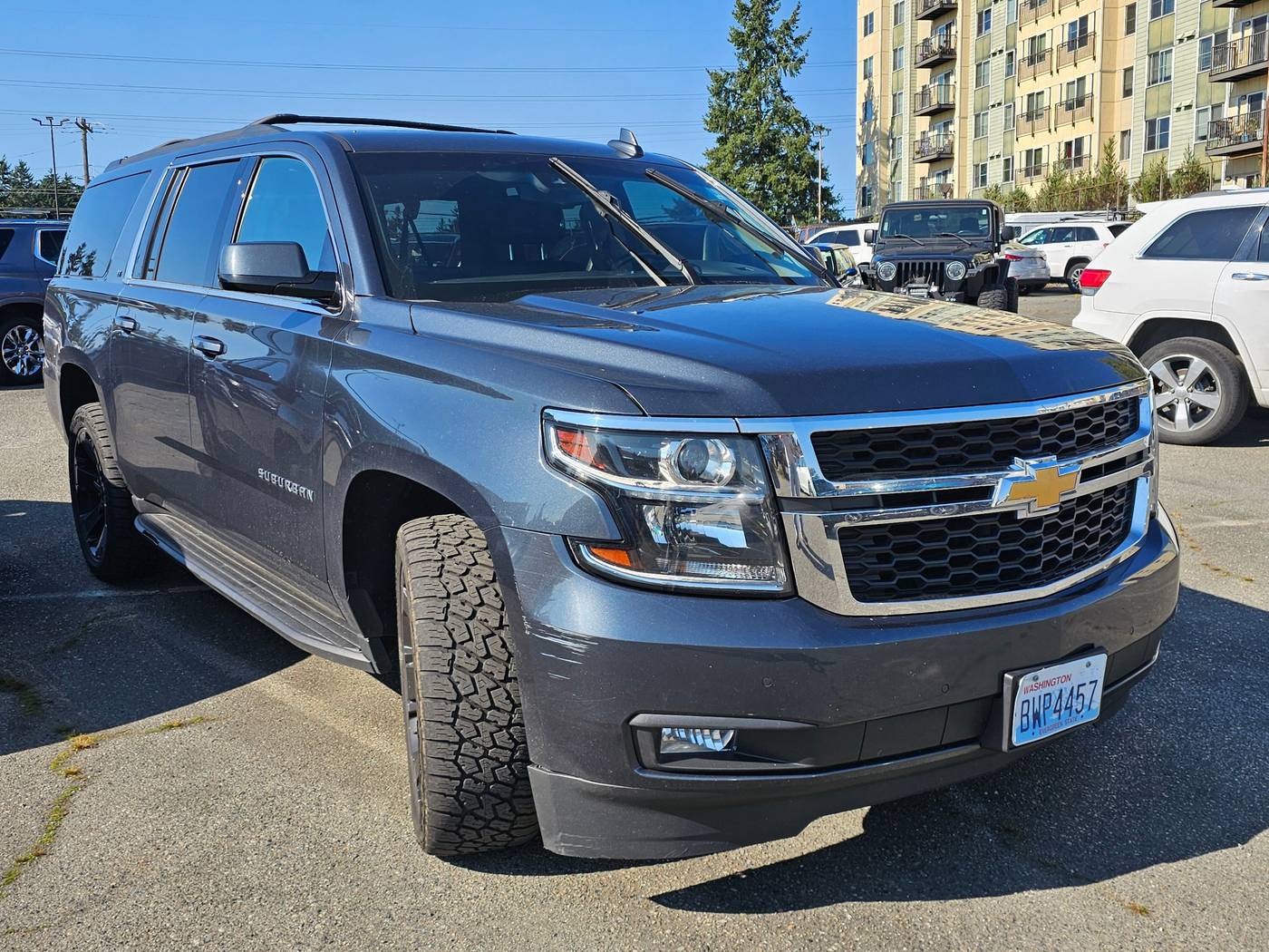 2019 Chevrolet Suburban LT — SUV — 93,898 mi — Seattle, WA