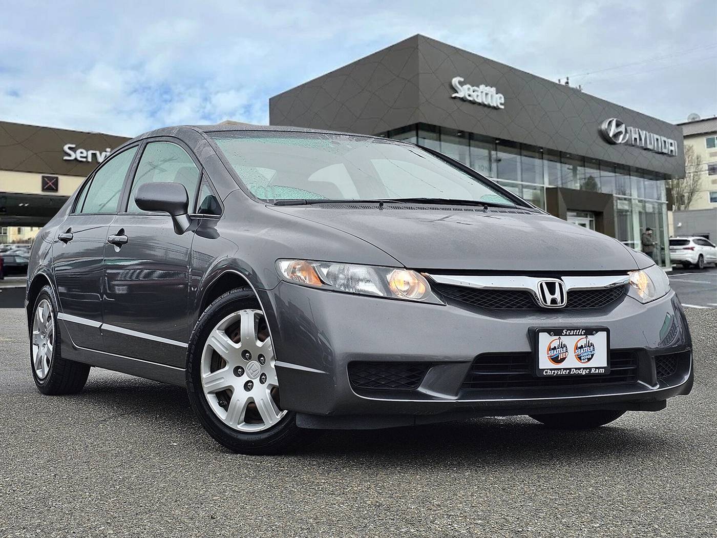 2011 Honda Civic LX — Sedan — 133,623 mi — Seattle, WA