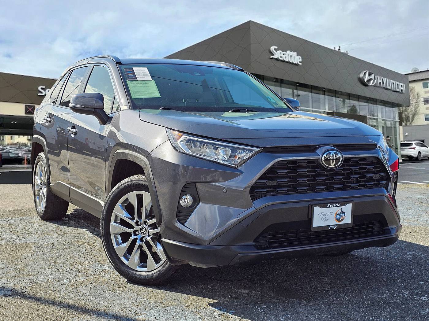 2020 Toyota RAV4 XLE Premium — SUV — 34,321 mi — Seattle, WA