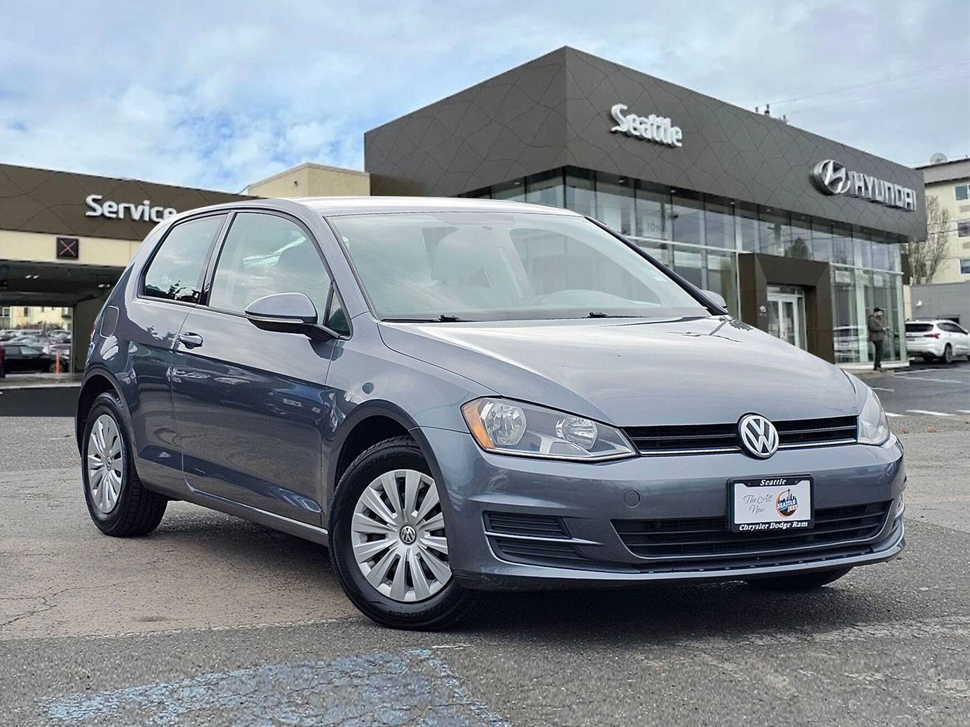 2015 Volkswagen Golf TSI S — Hatchback — 118,191 mi — Seattle, WA