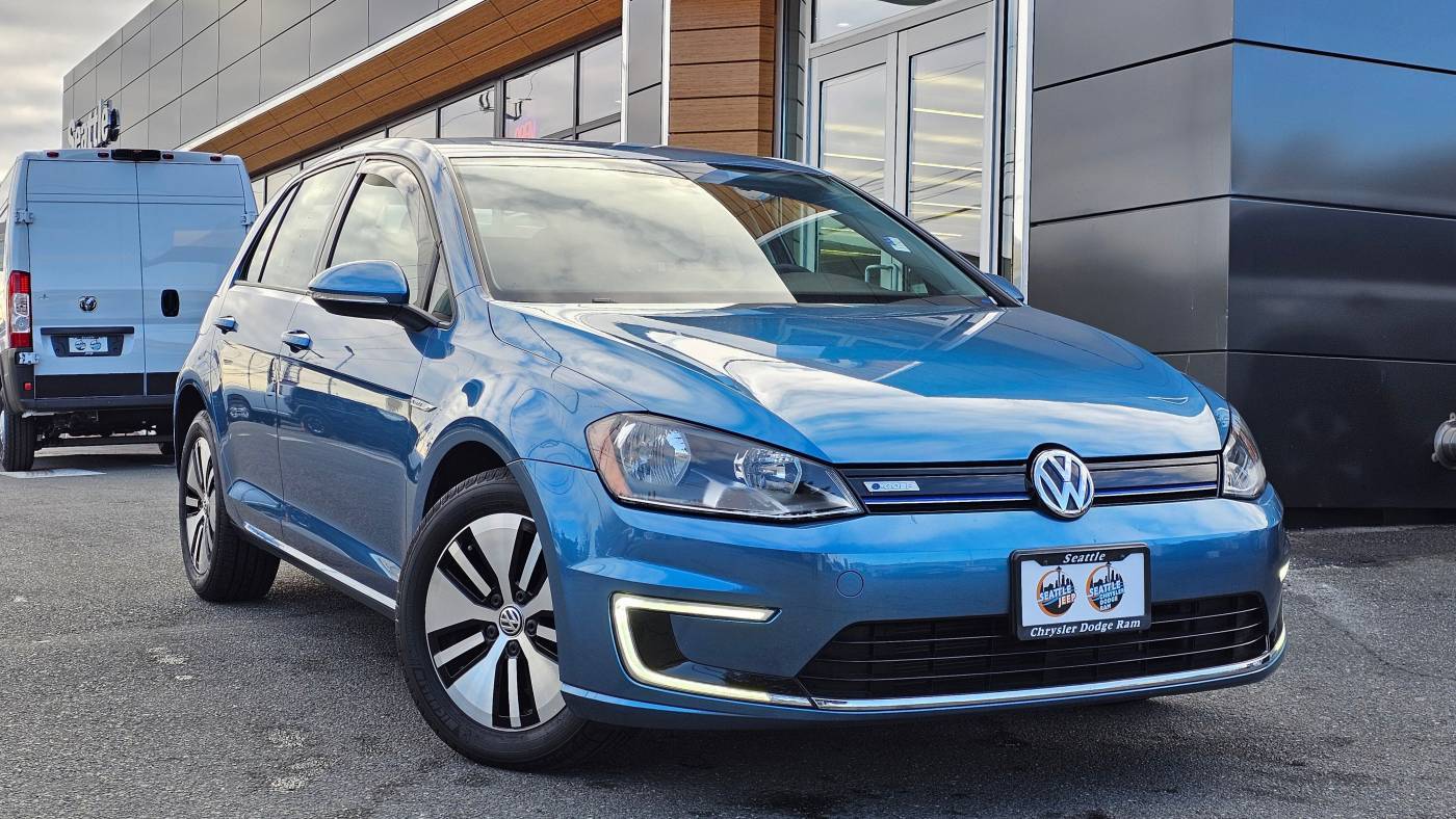 2016 Volkswagen e-Golf SE — Hatchback — 41,751 mi — Seattle, WA