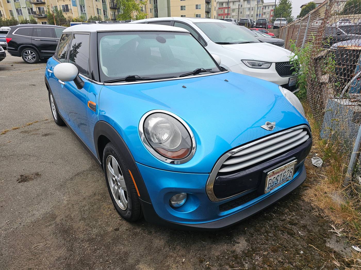 2015 MINI Hardtop Cooper — Hatchback — 102,114 mi — Seattle, WA
