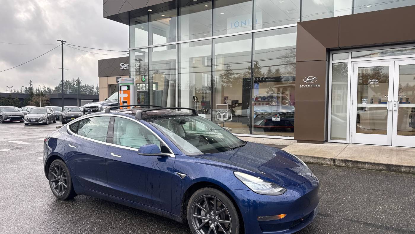 2018 Tesla Model 3 Long Range — Sedan — 52,212 mi — Seattle, WA