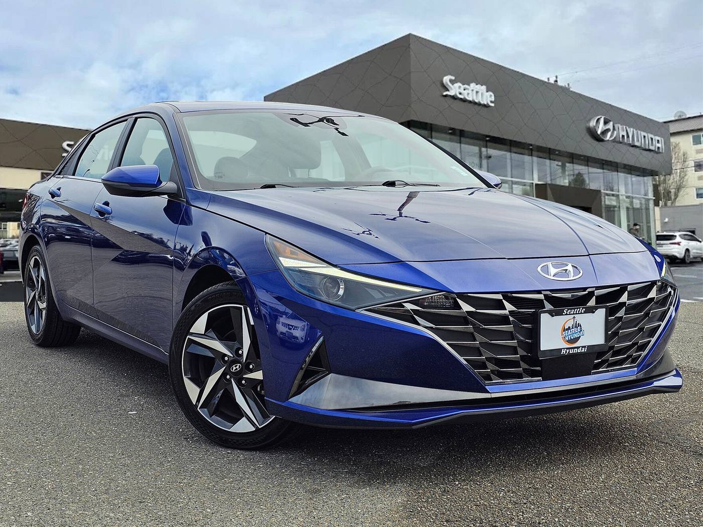 2022 Hyundai Elantra SEL — Sedan — 25,290 mi — Seattle, WA