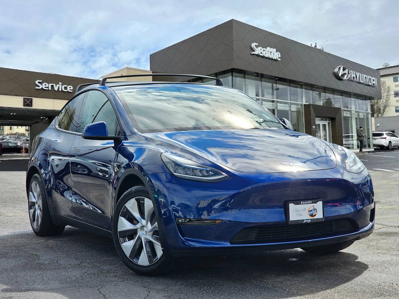 2021 Tesla Model Y Long Range — SUV — 17,205 mi — Seattle, WA
