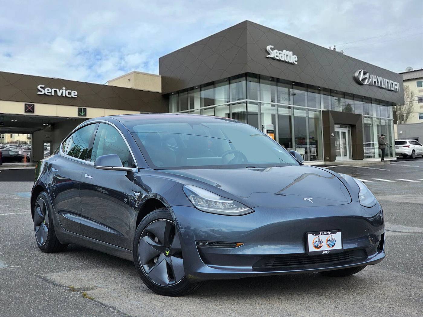2018 Tesla Model 3 Long Range — Sedan — 30,798 mi — Seattle, WA