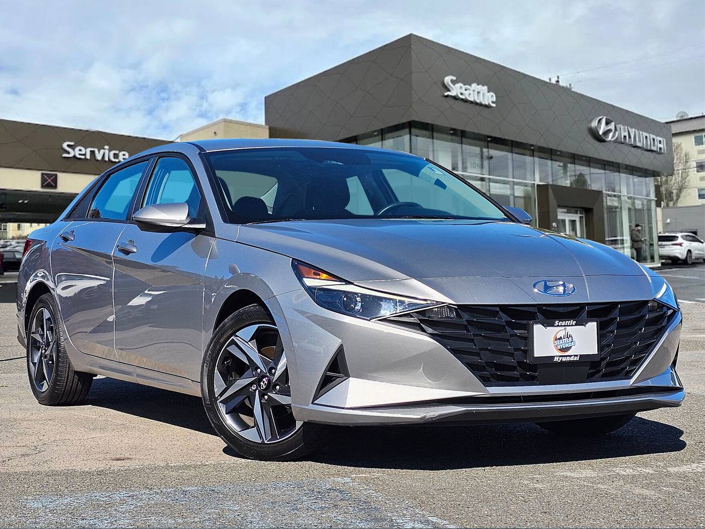 2023 Hyundai Elantra SEL — Sedan — 3,914 mi — Seattle, WA