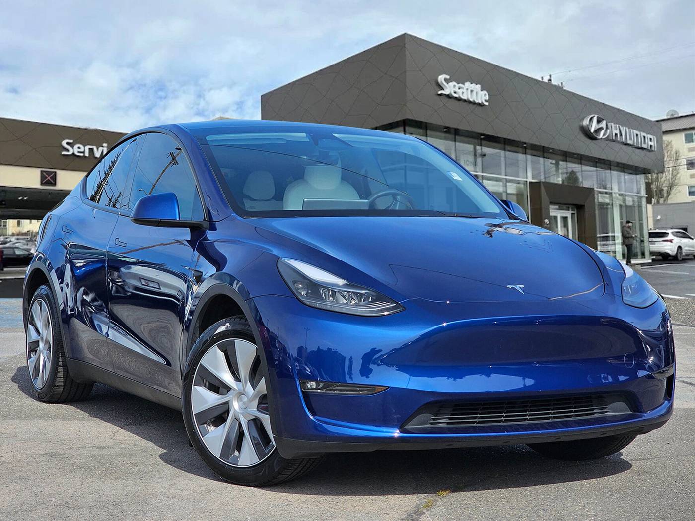 2023 Tesla Model Y Long Range — SUV — 16,334 mi — Seattle, WA