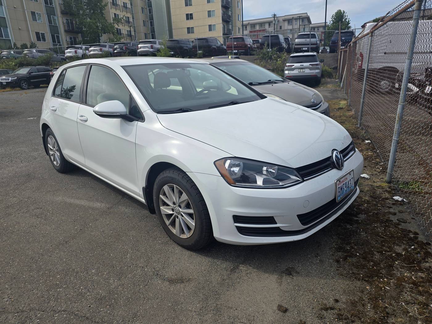 2015 Volkswagen Golf TSI SE — Hatchback — 57,225 mi — Seattle, WA