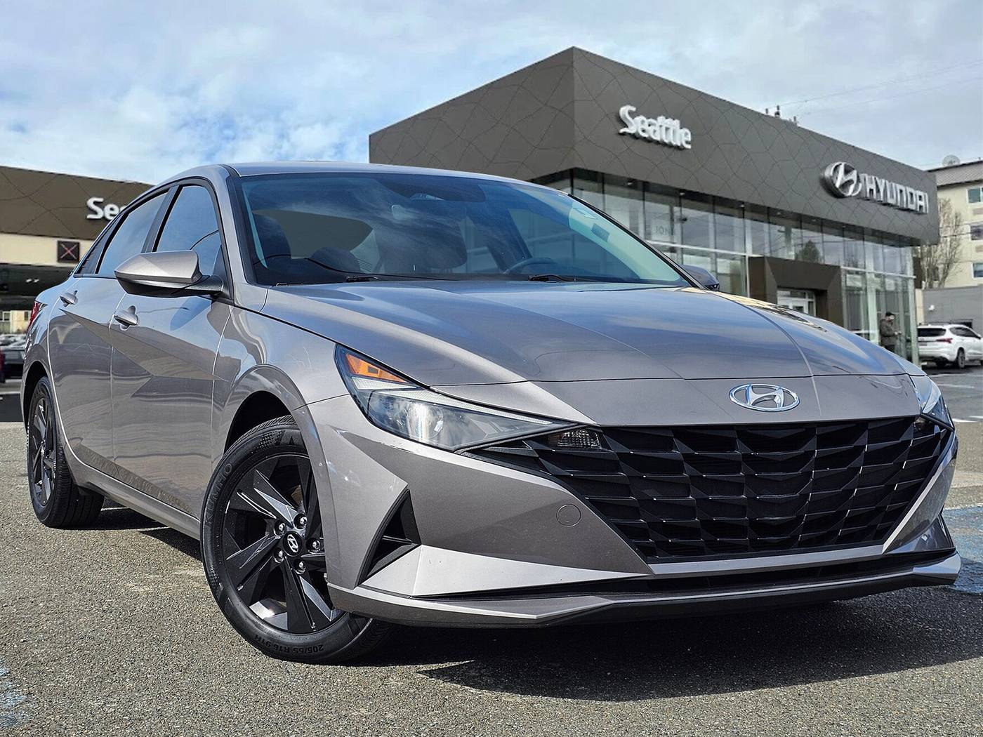 2022 Hyundai Elantra SEL — Sedan — 38,804 mi — Seattle, WA