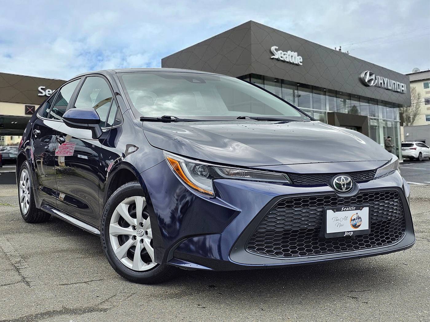 2022 Toyota Corolla LE — Sedan — 33,317 mi — Seattle, WA
