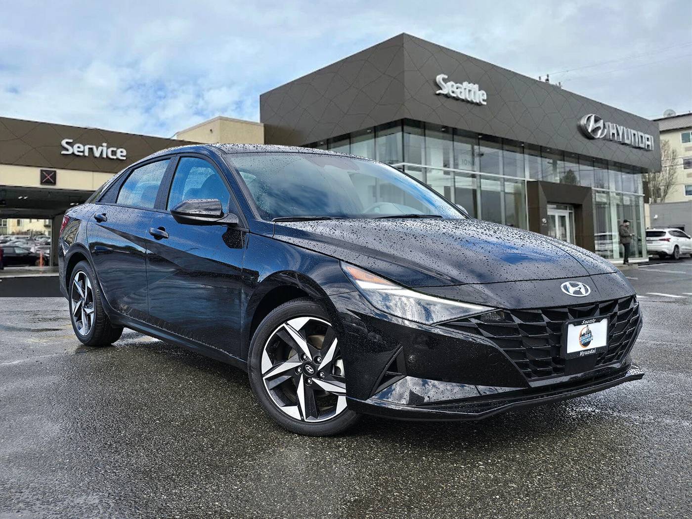 2023 Hyundai Elantra SEL — Sedan — 18,054 mi — Seattle, WA