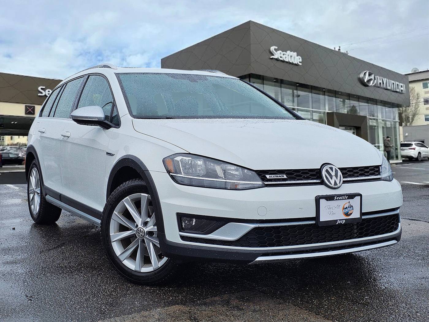 2018 Volkswagen Golf Alltrack S — Wagon — 30,278 mi — Seattle, WA