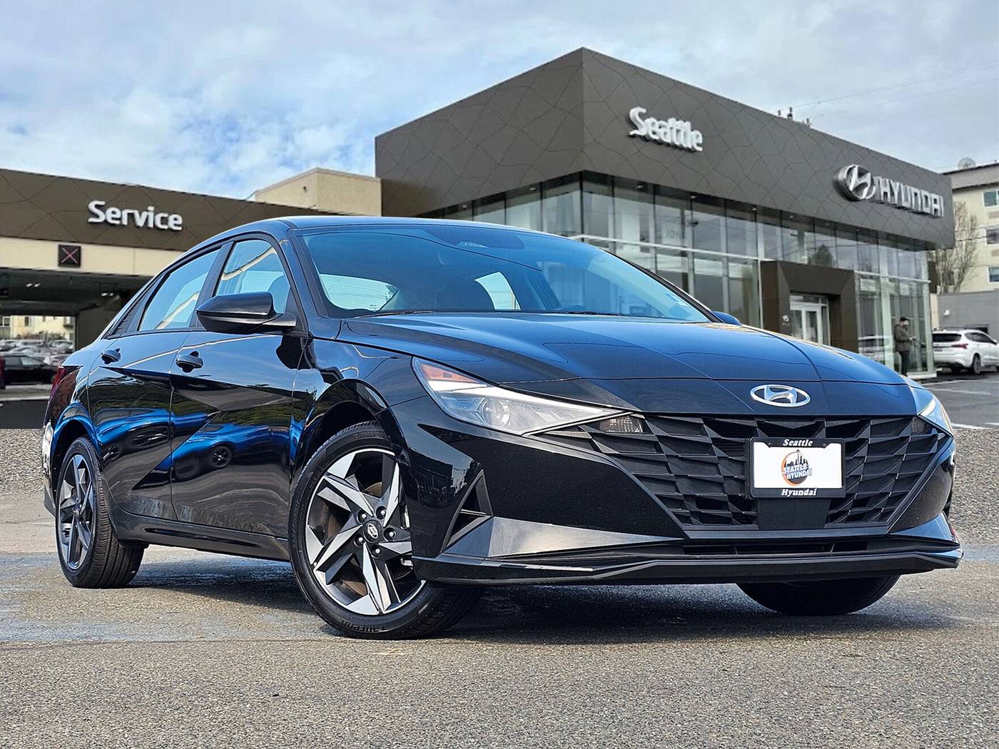 2023 Hyundai Elantra SEL — Sedan — 13,984 mi — Seattle, WA
