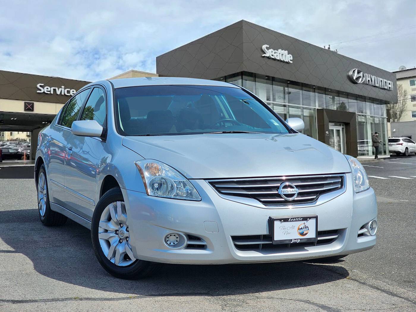 2010 Nissan Altima 2.5 S — Sedan — 90,980 mi — Seattle, WA