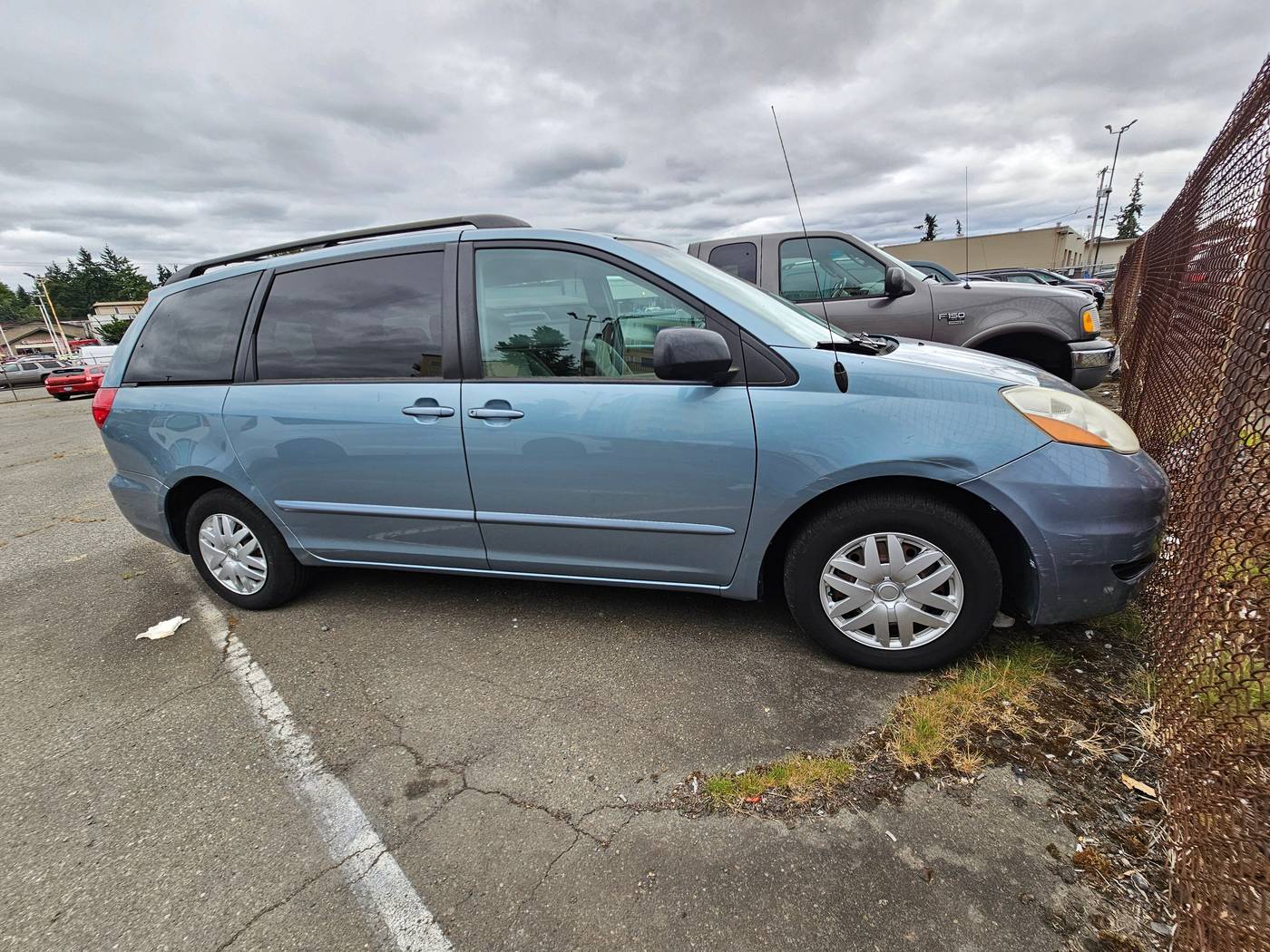 2007 Toyota Sienna CE — Minivan — 112,088 mi — Seattle, WA