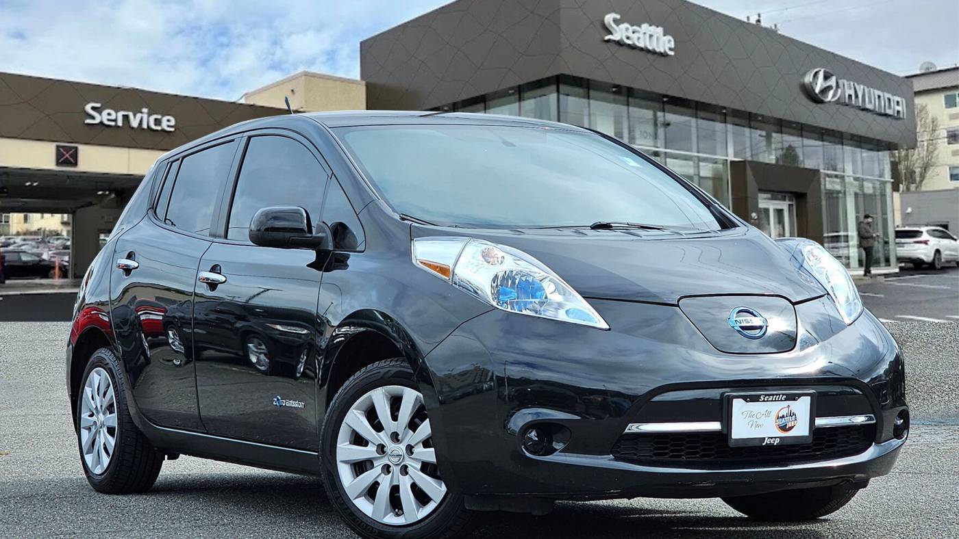 2013 Nissan LEAF S