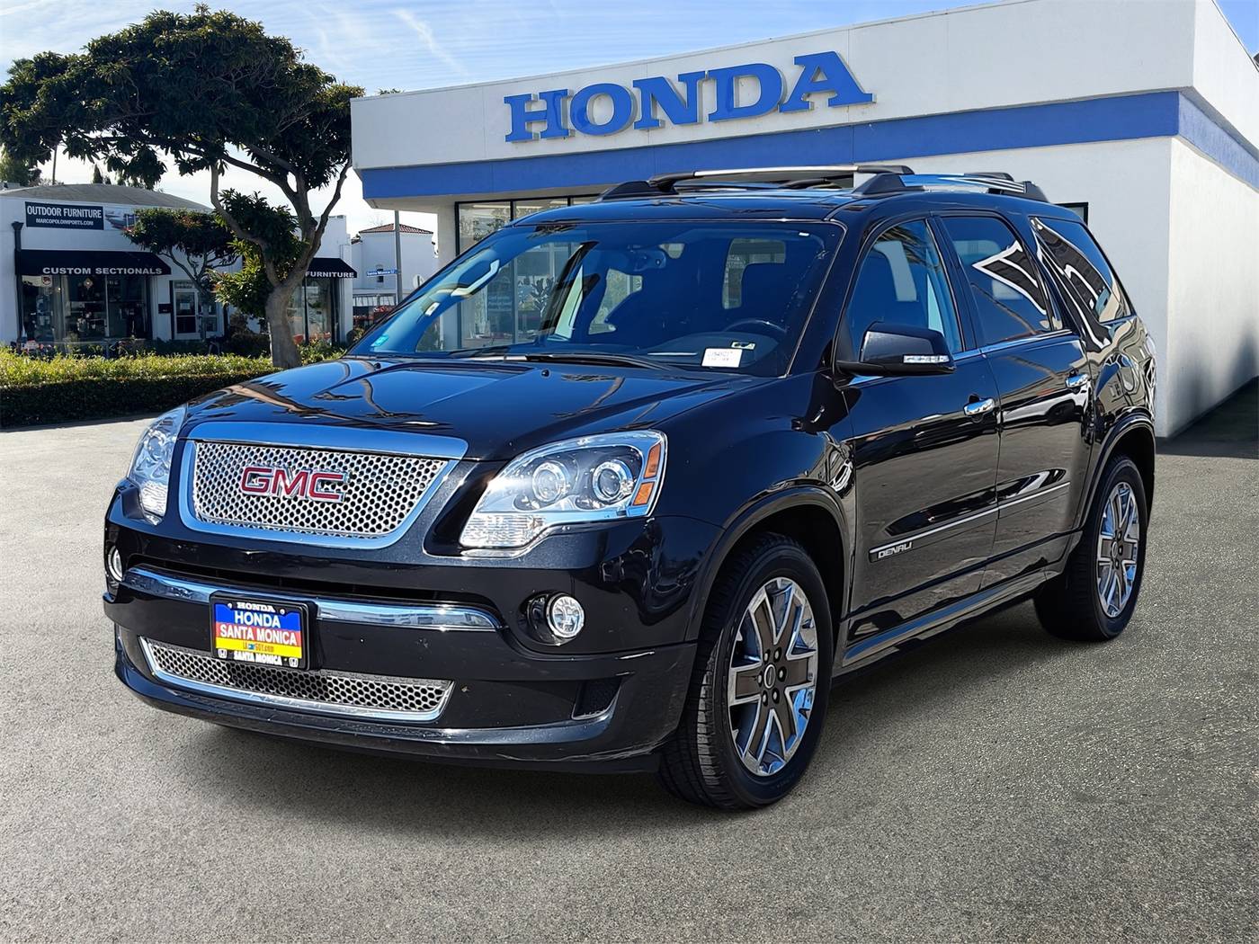 2012 GMC Acadia Denali — SUV — 72,650 mi — Santa Monica, CA