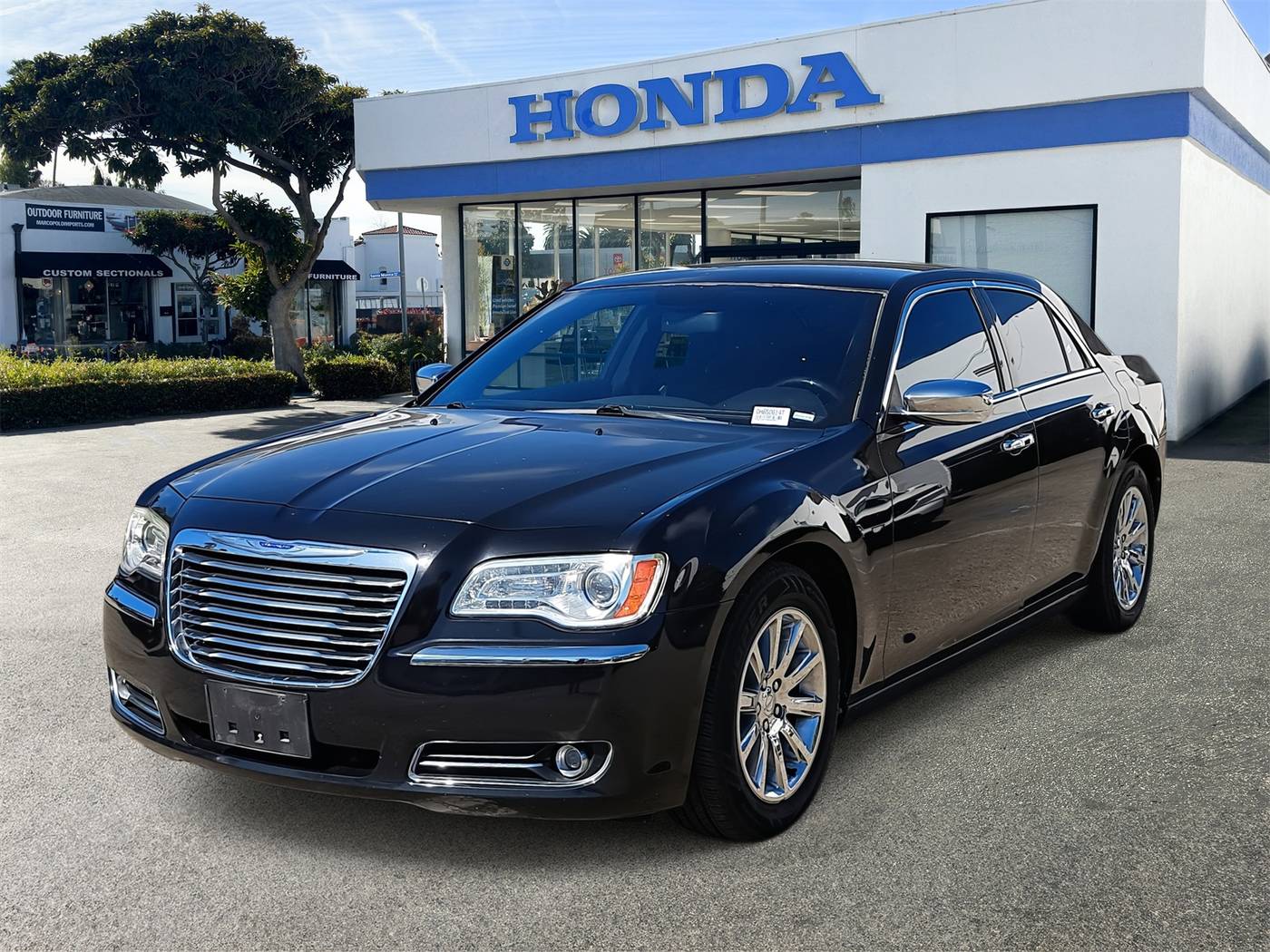 2013 Chrysler 300 C — Sedan — 103,771 mi — Santa Monica, CA