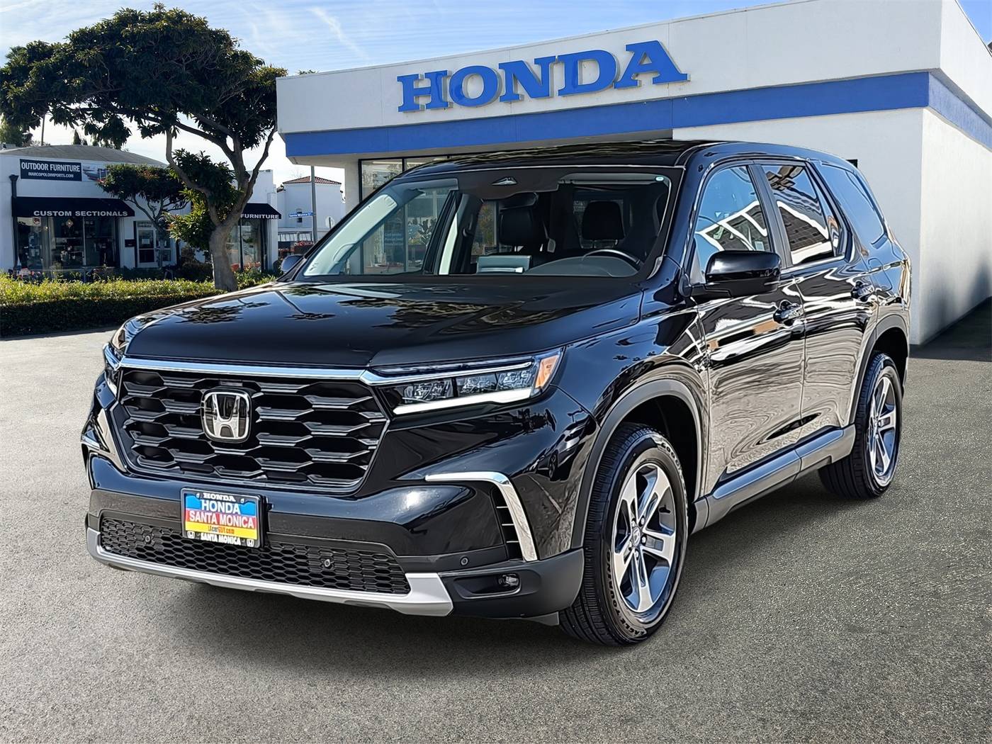 2025 Honda Pilot EX-L — SUV — 4,833 mi — Santa Monica, CA