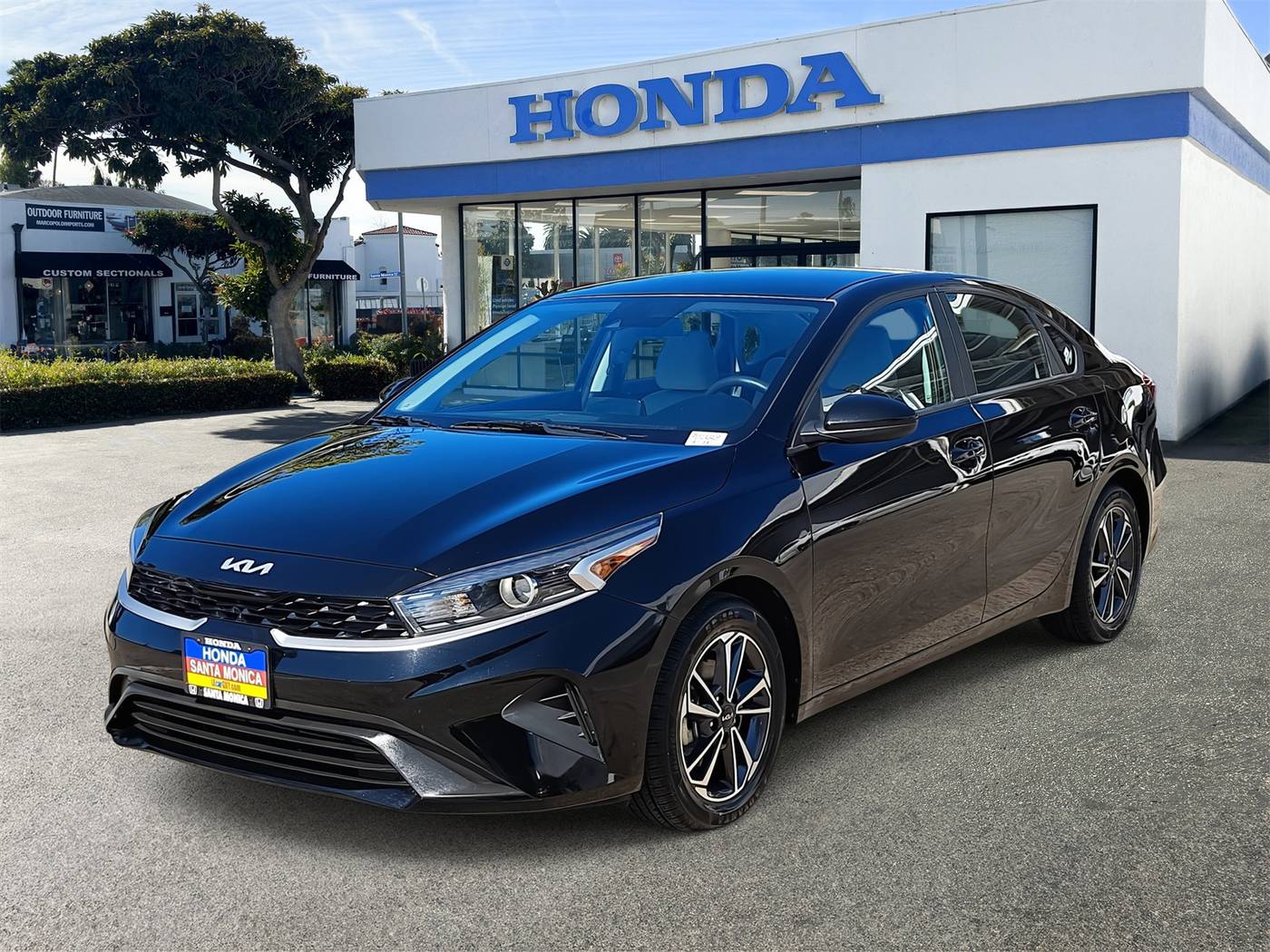 2023 Kia Forte LXS — Sedan — 53,854 mi — Santa Monica, CA