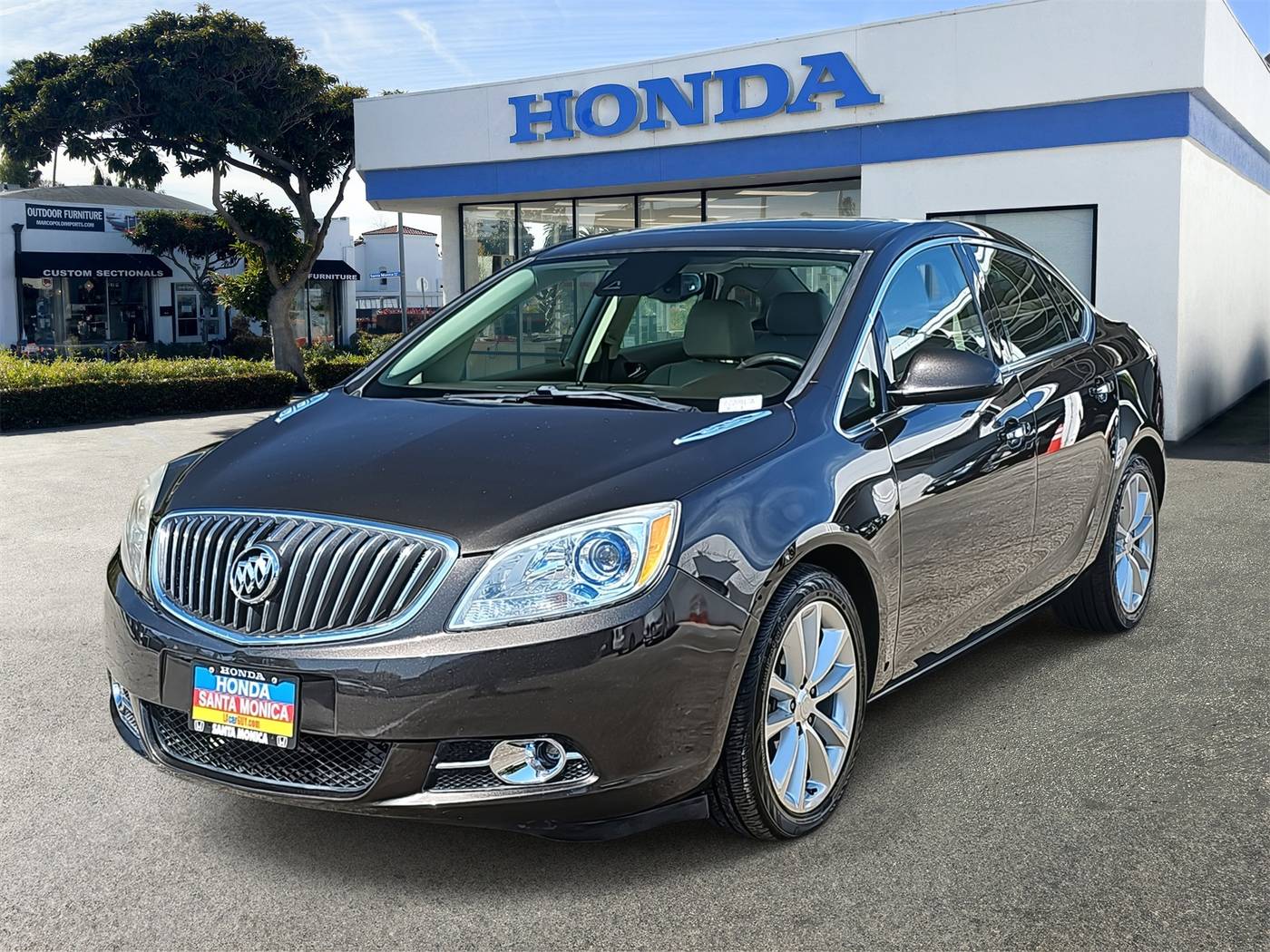 2014 Buick Verano Leather Group — Sedan — 36,274 mi — Santa Monica, CA