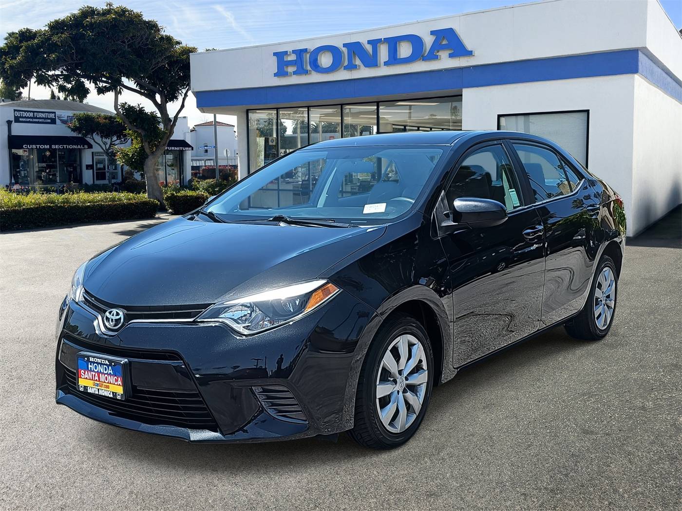 2015 Toyota Corolla L — Sedan — 117,745 mi — Santa Monica, CA
