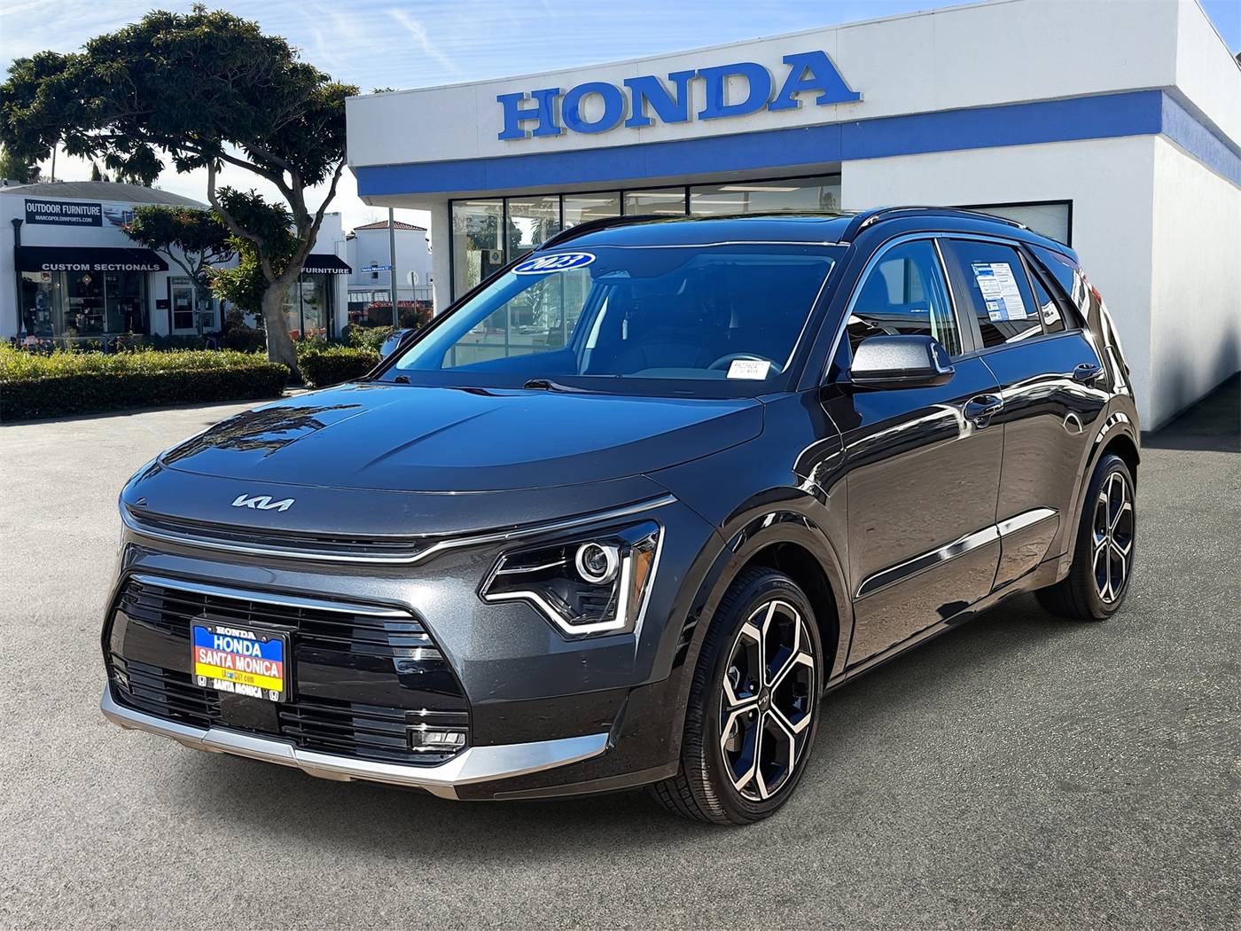 2023 Kia Niro Hybrid EX Touring — SUV — 30,738 mi — Santa Monica, CA