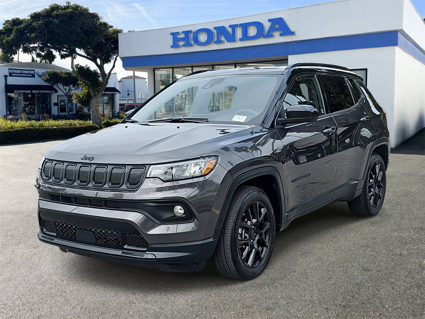 2022 Jeep Compass Altitude — SUV — 13,968 mi — Santa Monica, CA