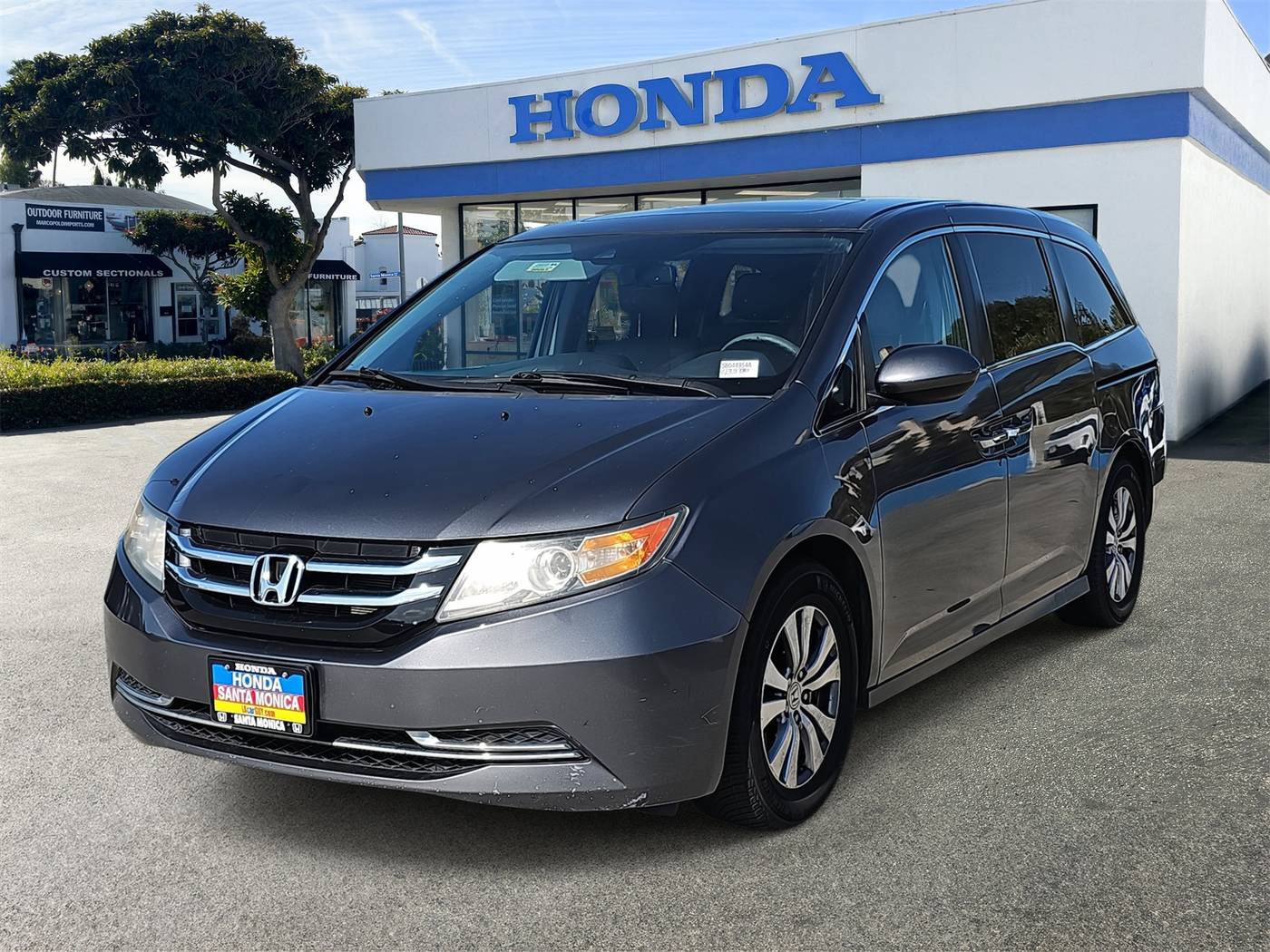 2016 Honda Odyssey EX-L — Minivan — 123,975 mi — Santa Monica, CA
