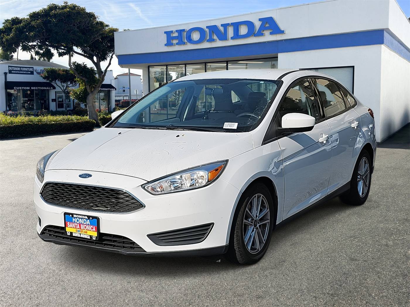 2018 Ford Focus SE — Sedan — 46,930 mi — Santa Monica, CA