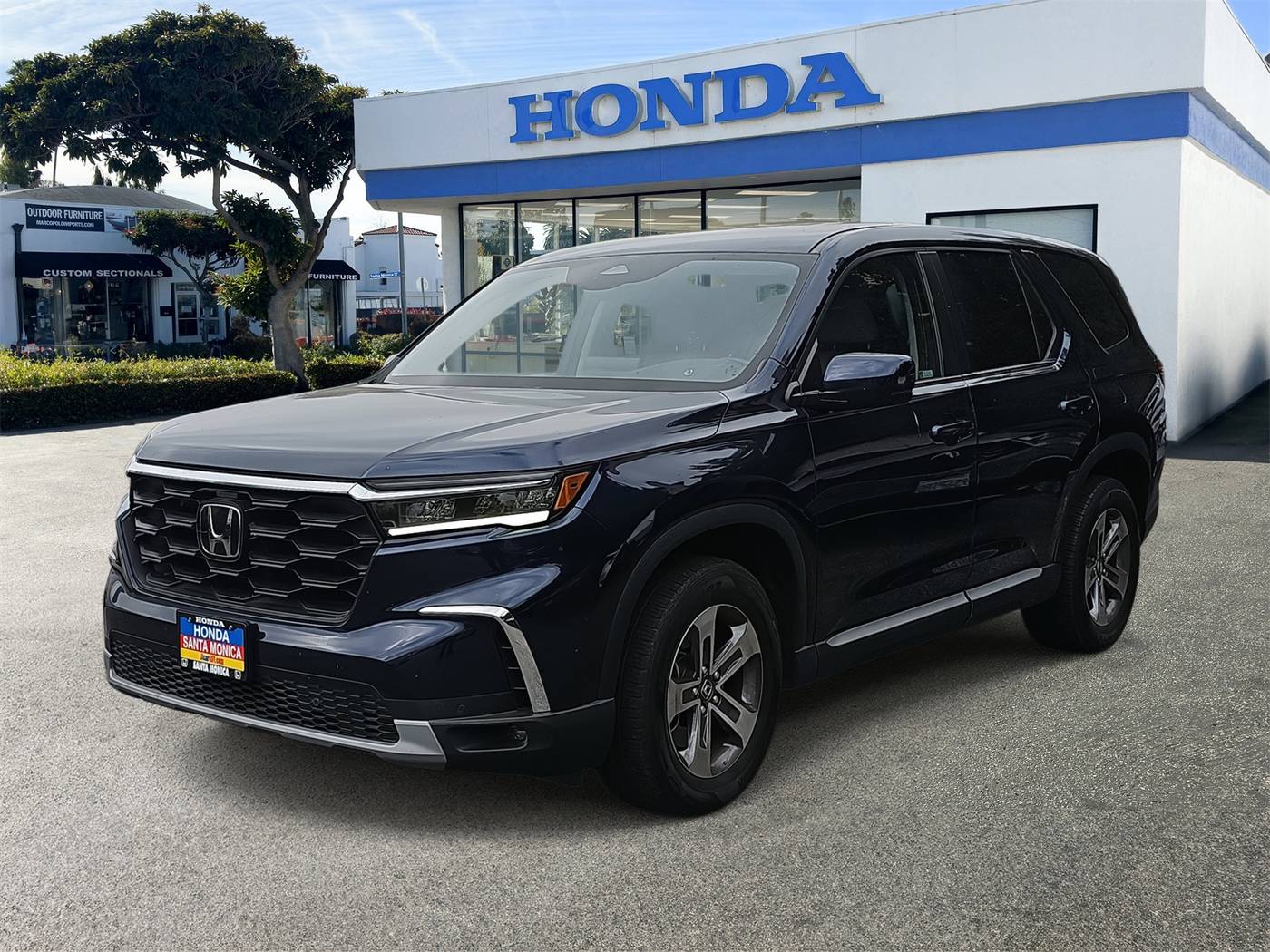 2023 Honda Pilot EX-L 8 Passenger — SUV — 26,138 mi — Santa Monica, CA