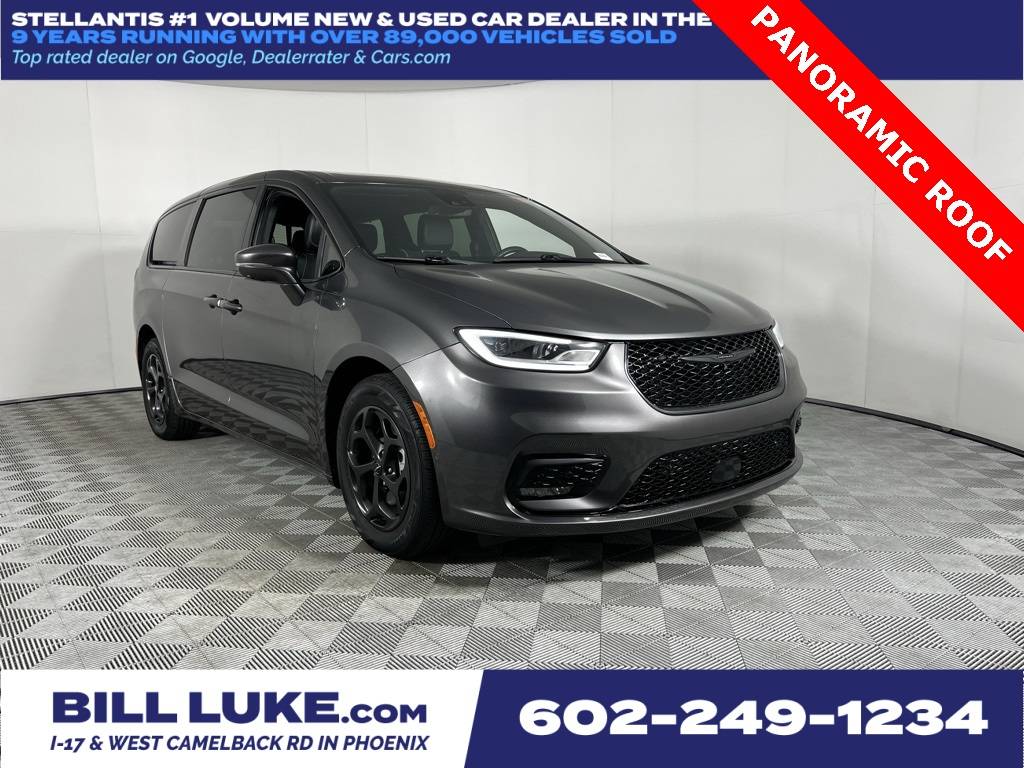 2022 Chrysler Pacifica Hybrid Limited — Minivan — 2,121 mi — Phoenix, AZ
