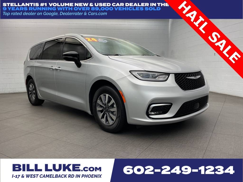 2024 Chrysler Pacifica Hybrid Select — Minivan — 16,939 mi — Phoenix, AZ