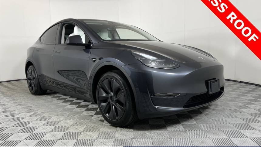2024 Tesla Model Y Standard Range — SUV — 1,172 mi — Phoenix, AZ