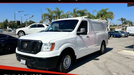 Used nissan cargo van best sale for sale