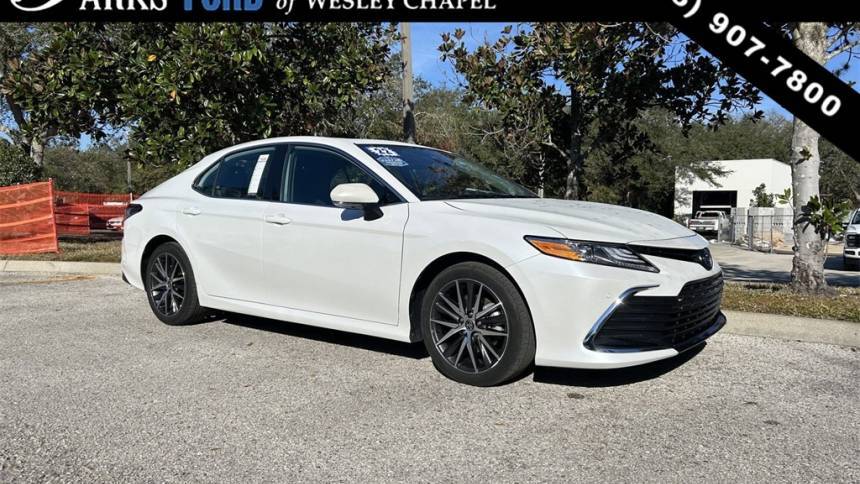 2022 Toyota Camry Hybrid XLE — Sedan — 35,760 mi — Wesley Chapel, FL