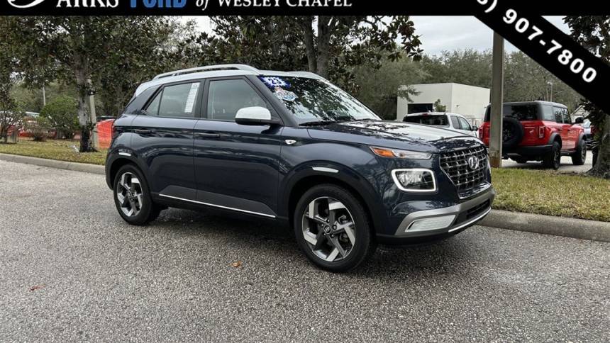 2023 Hyundai Venue Limited — SUV — 10,041 mi — Wesley Chapel, FL