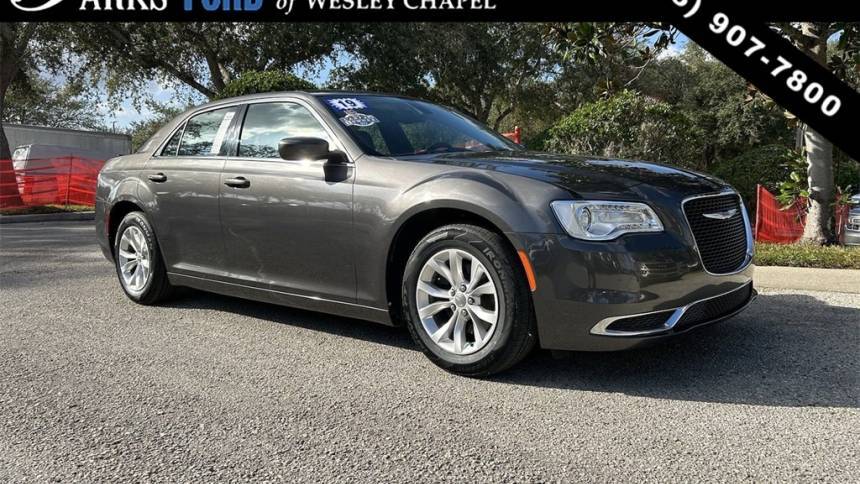 2019 Chrysler 300 Touring — Sedan — 24,408 mi — Wesley Chapel, FL