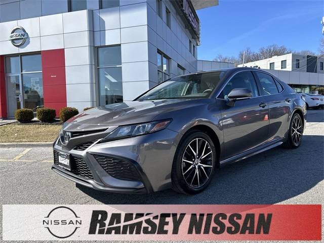 2022 Toyota Camry SE — Sedan — 36,859 mi — Upper Saddle River, NJ