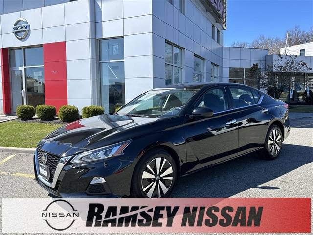 2022 Nissan Altima SV — Sedan — 16,768 mi — Upper Saddle River, NJ